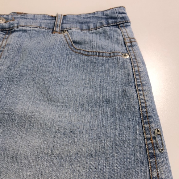 Zoey Beth Vintage Stretchy Mini Skirt - Picture 10 of 11